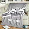 Персонализированные флисовые пледы с тематикой Edmonton Oilers. Мягкие, подходят для всех сезонов. Идеальны для диванов, кроватей и кемпинга