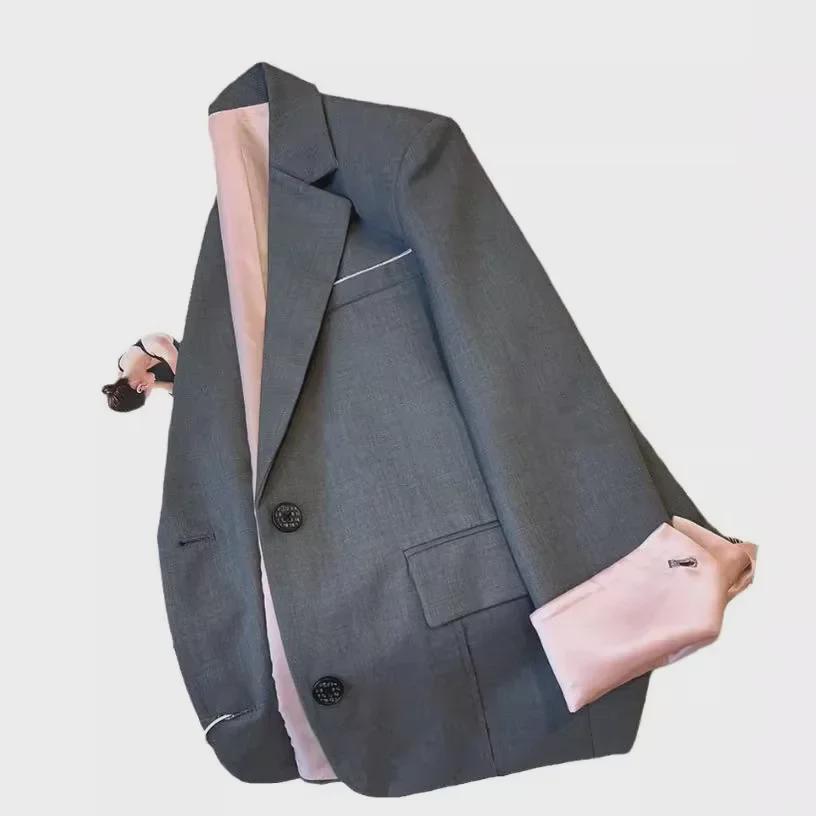Женский весенний серый пиджак с контрастной строчкой - корейский стиль моды