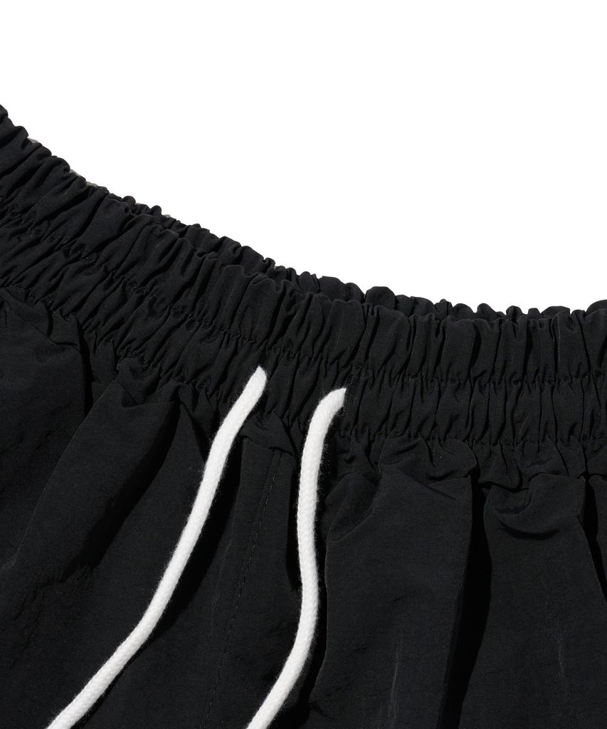 CARGOBROS FOR WOMAN Summer Light Nylon Elastic Shorts (Black)