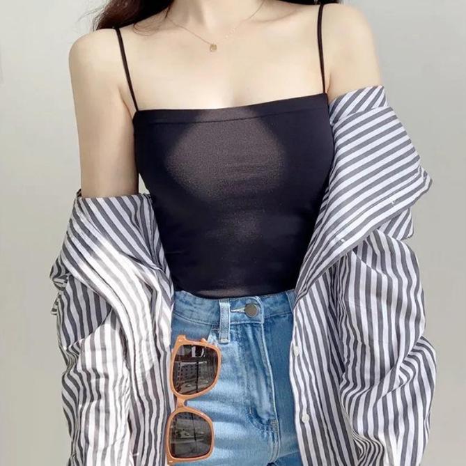 Летний женский однотонный топ-майка с нагрудными вкладышами - красивый топ-бандо со спинкой