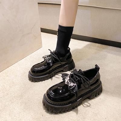 Готические туфли Лолиты на платформе с металлической цепочкой, женские весенние туфли-лодочки из лакированной кожи в студенческом стиле, коллекция 2024 года, женская обувь для школьной формы в Японии