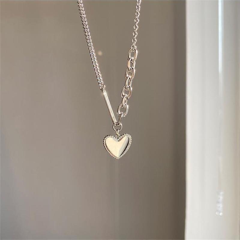 Metal Heart Pendant Necklace For Girls Women Charms Matching Sweater Neck Chain Necklaces Chokers Jewelry Gifts