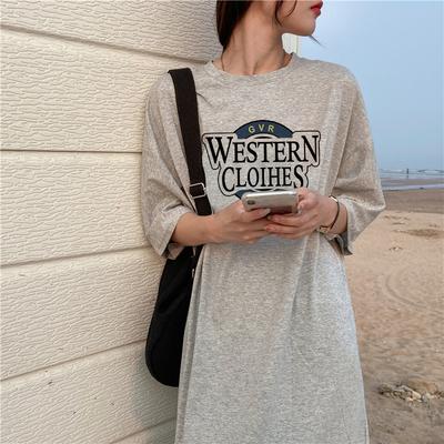 Хлопковое летнее новое корейское свободное студенческое платье с коротким рукавом и принтом букв средней длины для женщин