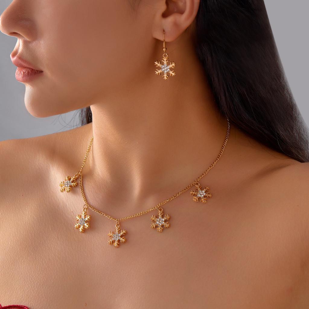 Зимний набор ожерелья и серег «Снежинка» из сплава для праздничных случаев