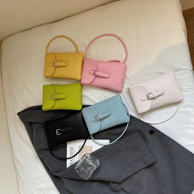 Women Pu Mini Crossbody Bag Phone Purse With Lock Clasp For Casual Outings Use