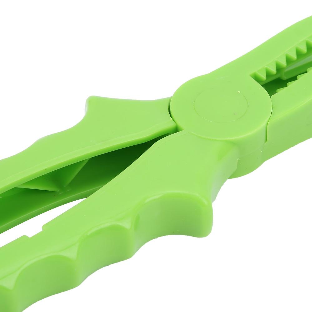 2PCS 20.5cm Fish Clamp Grip 3 Colors Fish Clip Portable Fish Gripper for Fishing Enthusiasts