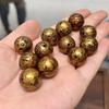 Подлинное безупречное нематериальное культурное наследие золотисто-желтый инкрустированный перламутром лаковый буддийский браслет из бусин.