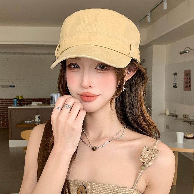 Retro flat-top equestrian hat women's spring summer versatile face peaked cap literary painter hat newsboy hat