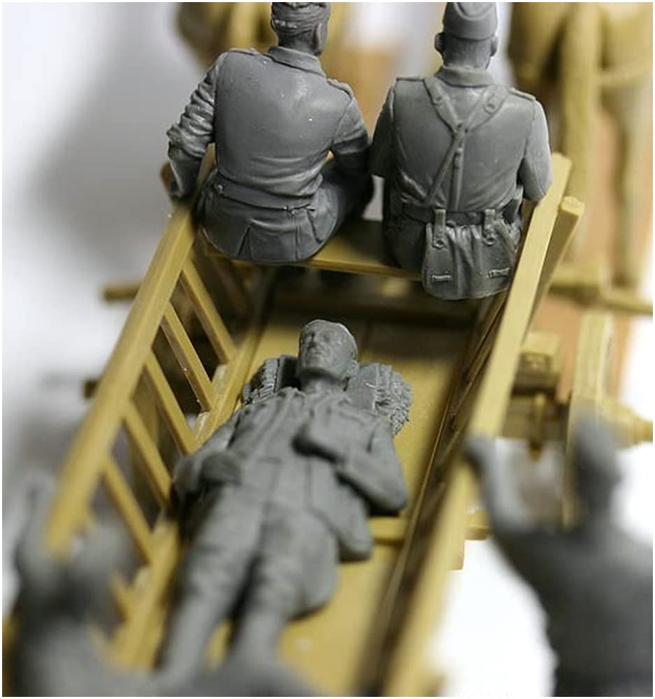 Master Box German 4 Horse Injured Soldier Retreat 4 Пластиковая модель MB35058 1/35 Пехота, Повозка, Сцена,
