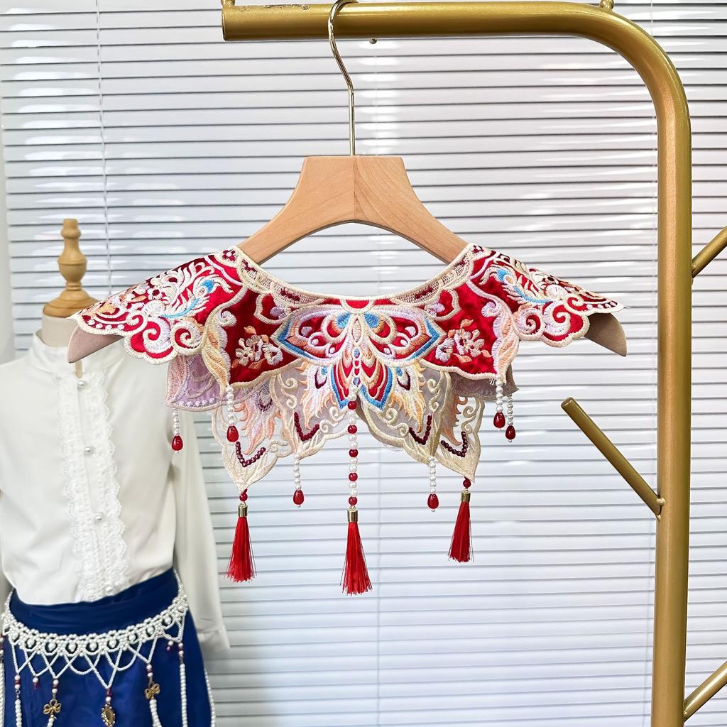 Этнический стиль Красная вышитая пряжка Ханьфу лошадь платье украшение облако плечо Тяжелая промышленность бисер бахрома подвеска накладной воротник