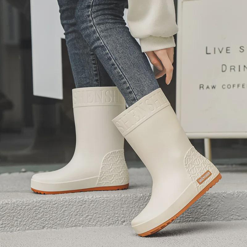 Женские водонепроницаемые нескользящие резиновые сапоги в корейском стиле с бархатной подкладкой для тепла
