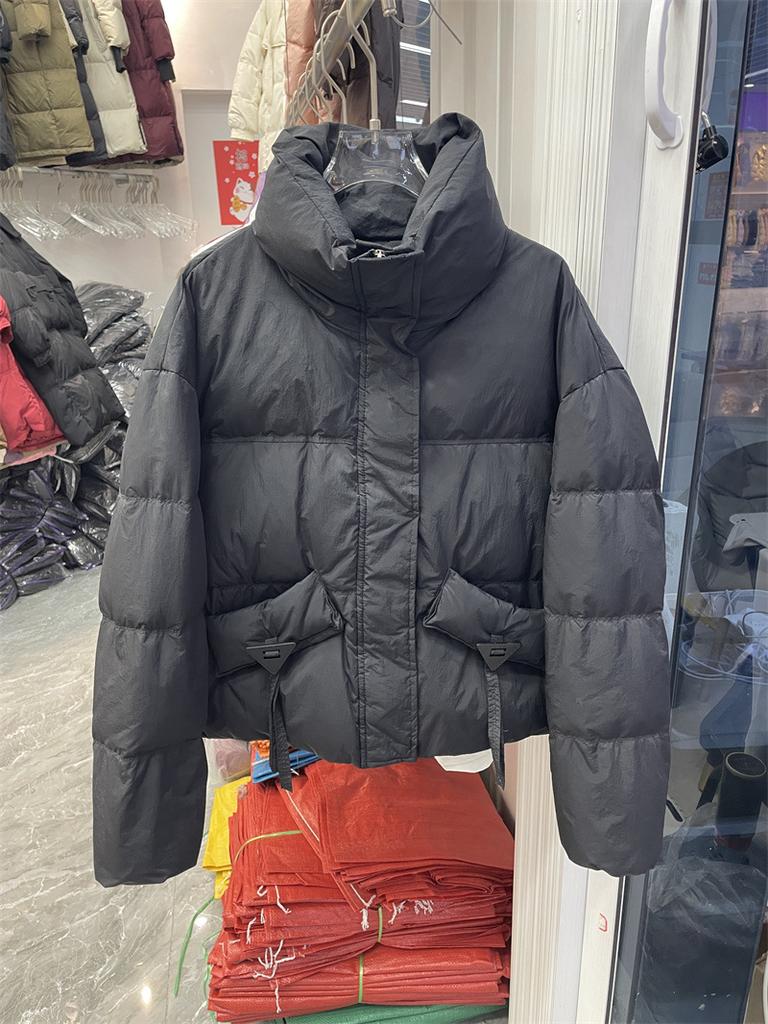 Короткая куртка-хлеб пуховик женская маленькая утолщенная стойка воротник теплая повседневная универсальная темперамент зимнее пальто