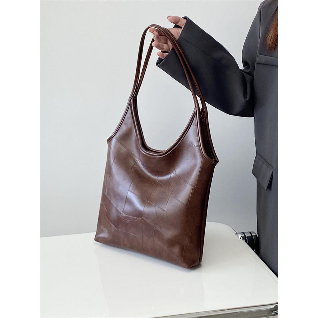 Ielgy Female Bag Autumn Winter Retro Large Capacity Commuter Tote Bag Shoulder Handbag