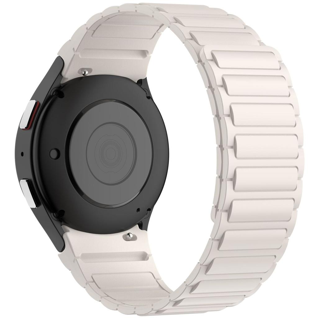 Мягкий силиконовый магнитный ремешок без зазоров для Samsung Galaxy Watch 8 Classic 46 мм, спортивный ремешок для Galaxy 7/6/5/4 40 мм 44 мм 45 мм 47 мм 43 мм с изогнутыми концами.