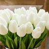Миниатюрный искусственный тюльпан Bunga Tiruan Hand Bouquet Beauty в вазе