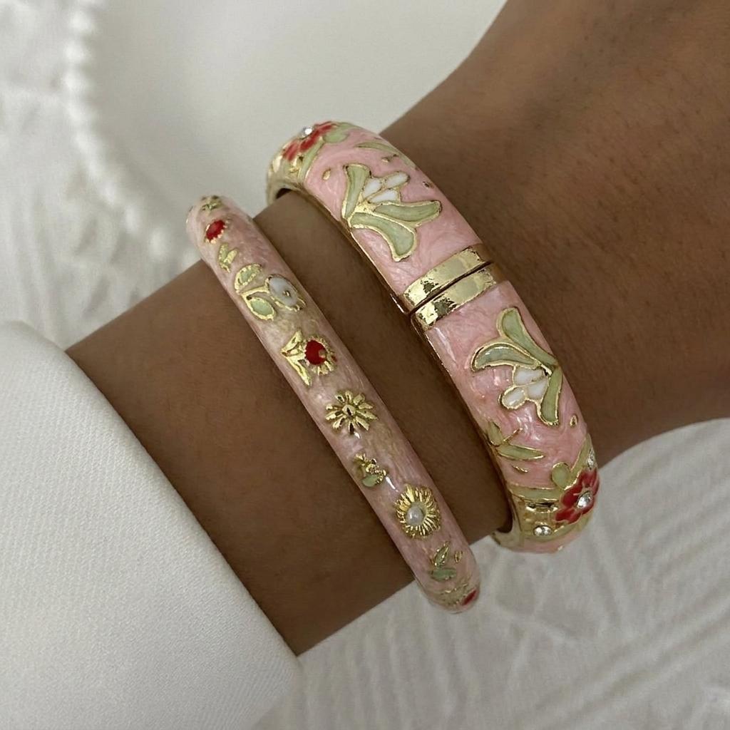 2Pcs Chunky Enamel Flower Bangles Set for Women Ethnic Style Hollowed Floral Cloisonne Bracelet Vintage Charms Jewelry Gifts
