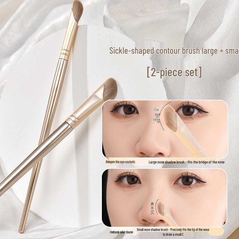 Серповидная кисть для контурирования носа: Наклонная полувеерная головка для выделения, контурирования и растушевки.. Идеальная маленькая кисть для начинающих.