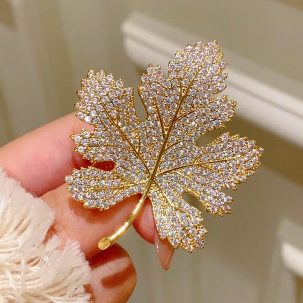 Vintage Rhinestone Maple Leaf Brooch Trendy Jewelry Maple Leaf Pin  Clothing Jewelry