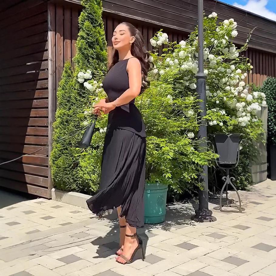 Летнее платье без рукавов с плиссировкой для европейских и американских женщин 2025 – Однотонное, с акцентом на талии