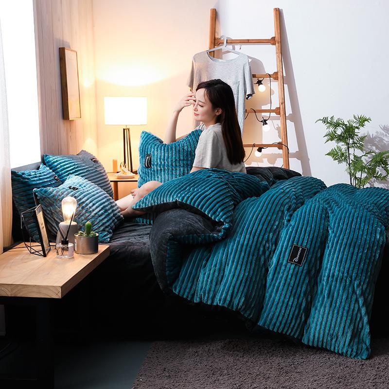 Роскошные комплекты постельного белья Домашний текстиль Покрывало Простыни Queen King Фланелевое одеяло Пододеяльник Коралловый флис Пододеяльники