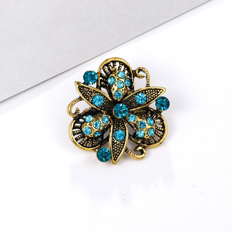 Pin Corsage Clothing with Crystal Brooch Wholesale Alloy Rhinestone Small Fashion Trade Card Accessories