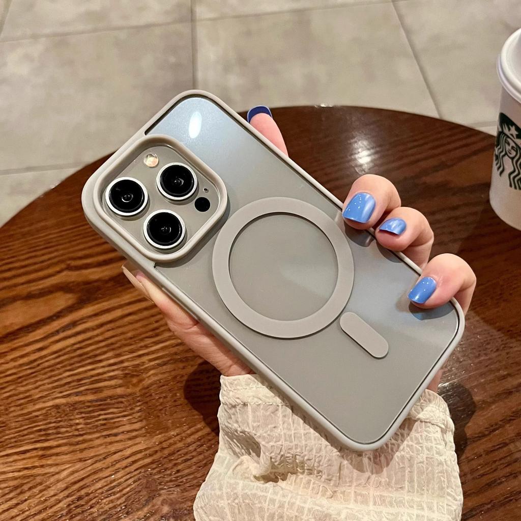 Simple and Transparent, Suitable for Apple 16 Mobile Phone Case Magnetic Suction IPhone14 Titanium 15ProMax Silicone Anti-drop Hard Case