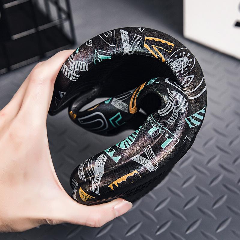 Модные летние новые стильные уличные дышащие тапочки с клипсами для ванной комнаты нескользящие тапочки для влюбленных шлепанцы