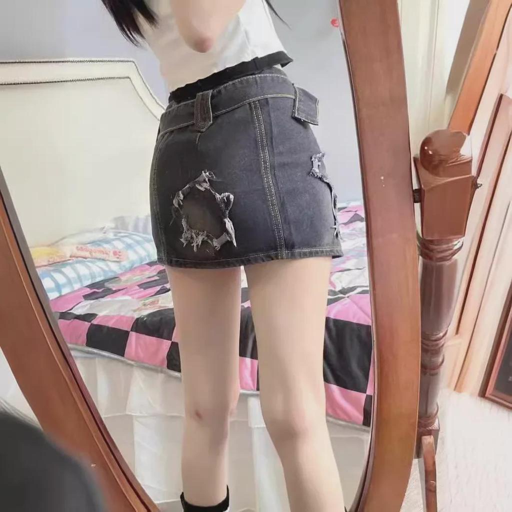 Y2K Hot Girl Black Denim Skort: Anti-Exposure Subculture Style with Irregular Hem