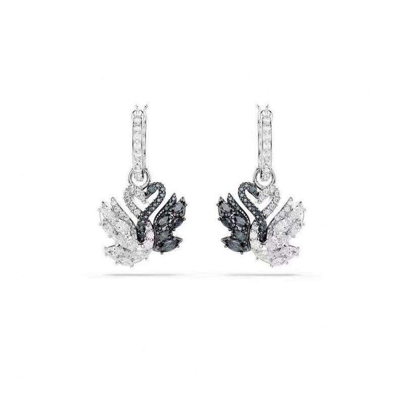 Ожерелье Лебедь: Черно-белая цепочка на ключицы со кристаллами Swarovski