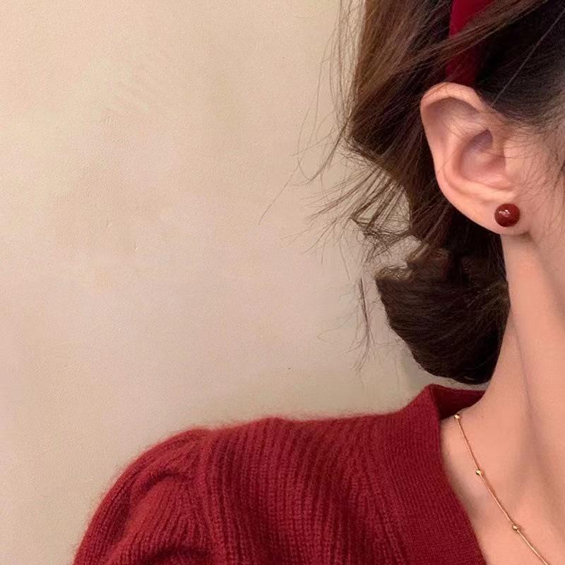 Серьги-пусеты из стерлингового серебра 999 пробы с красным агатом: Трендовый 2024 года, Высококлассный, Круглый дизайн