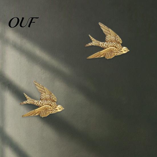 Flying Swallow Decor Gold Wall Decor, Resin Bird Sculpture, Vintage 3D Art for Living Room Bedroom Home Accents