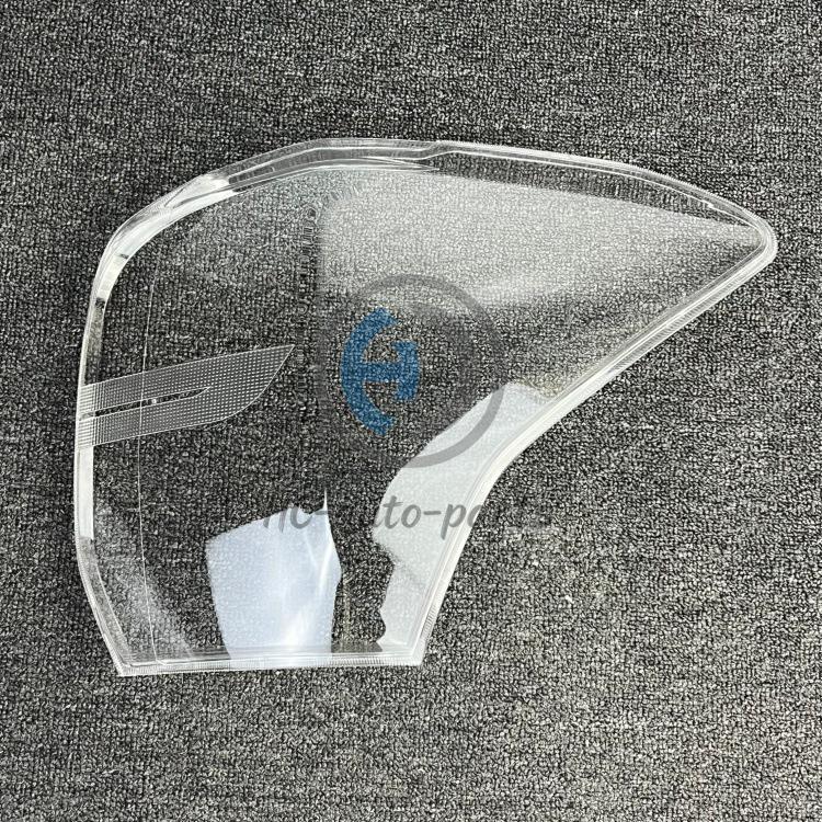 Накладка на задний фонарь для Subaru Forester 2013-2015