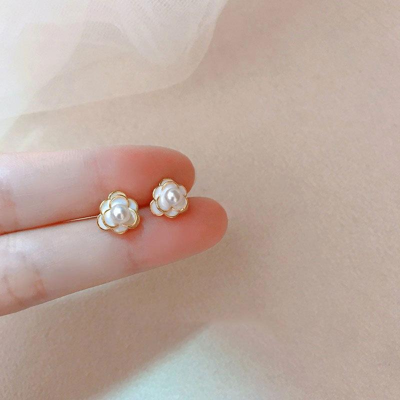 Camellia Earrings New Year's Trendy Earrings for Women's Temperament High-end Niche Design