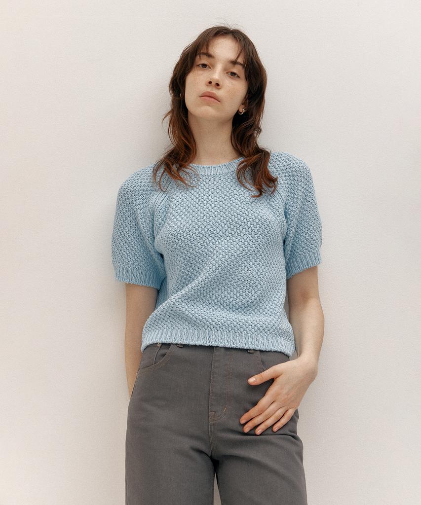 AVA MOLLI Round Neck Half-Sleeves Knit (Sky Blue)