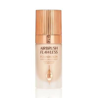 Тональная основа Charlotte Tilbury Airbrush Flawless