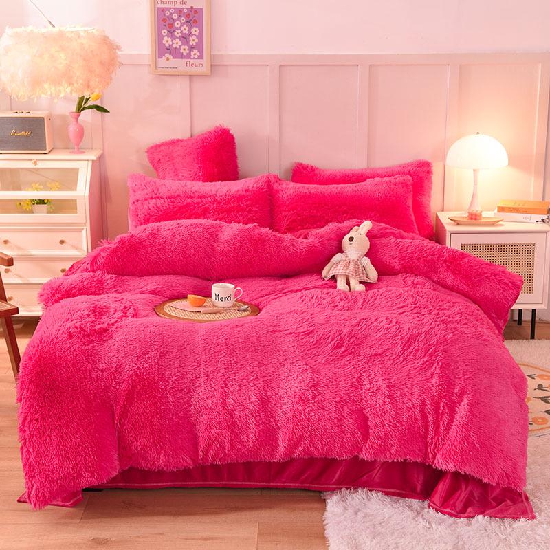 "Mink Velvet Plush Winter Bed Set: Four-Piece Solid Color Quilt Cover"
