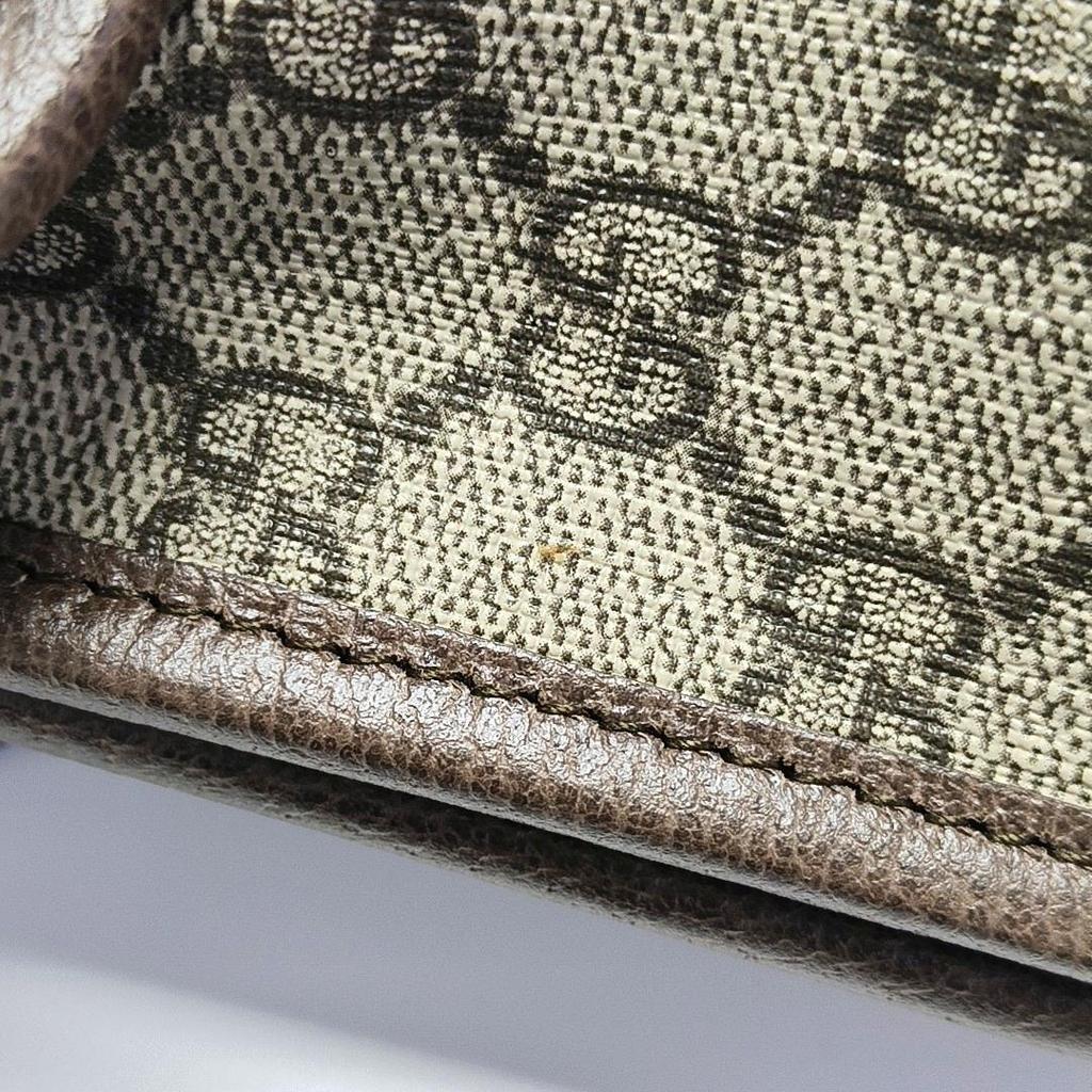 [Pre-Owned] Neo Vintage Series Monogram Logo Reversible Tiger Head Messenger Bag - Excellent #Y4J2UK