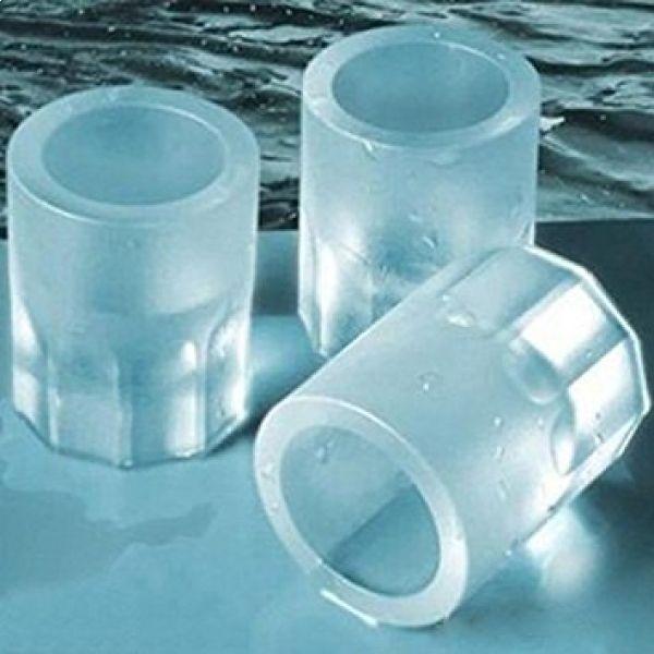 Форма и поднос для 4 кубиков льда и стаканов для шоколадных шутеров белый