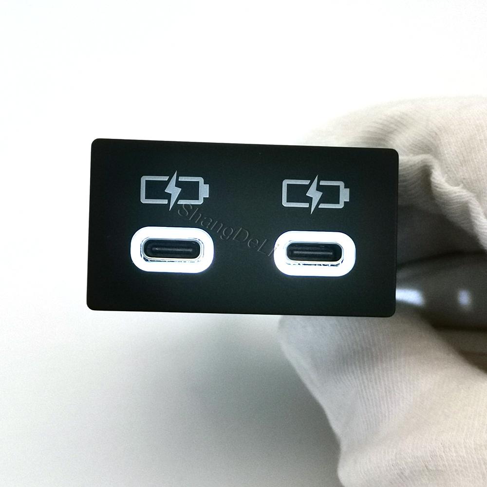 Автомобильный адаптер-зарядное устройство с двумя портами USB Type-C PD для Toyota Camry Corolla RAV4 Land Cruiser 18-22