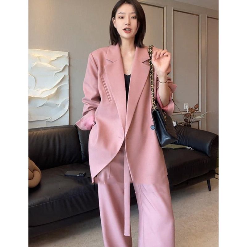 Весенний женский костюм в корейском стиле больших размеров: Комплект из куртки средней длины и широких брюк