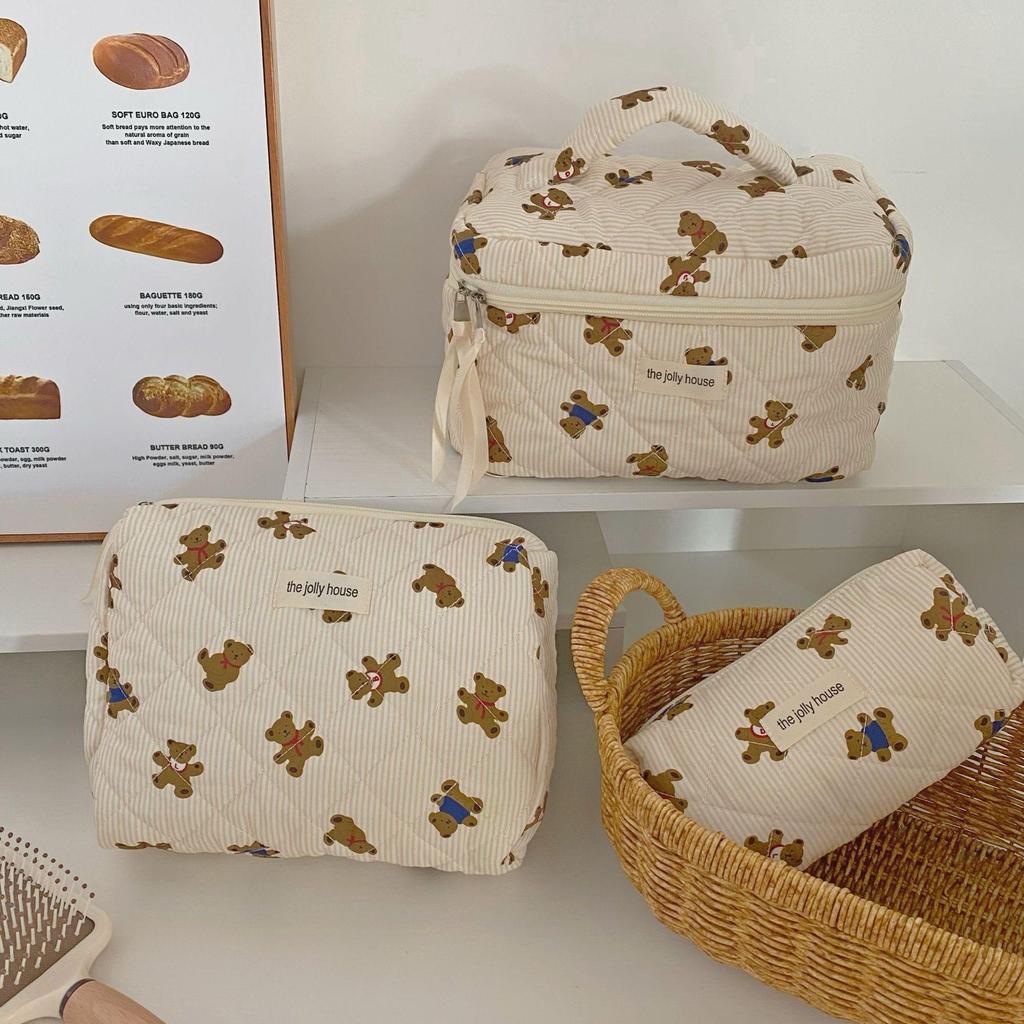 Plaid Quilted Large Capacity Makeup Bag - Soft, Portable Handbag for Students