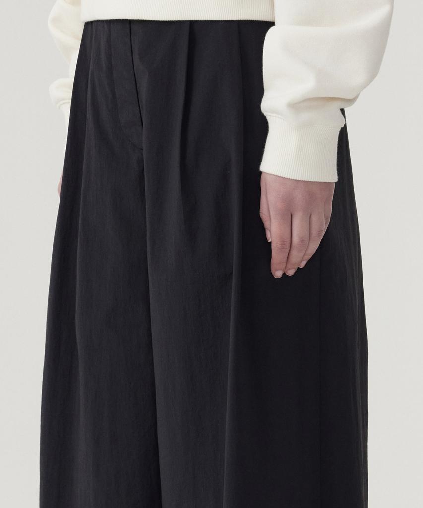 COVERNAT WOMAN Double-Pleat Elastic Waist Wide Pants Black