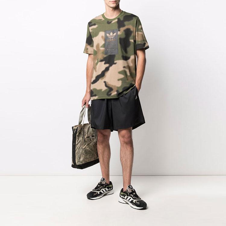 adidas Повседневная камуфляжная спортивная футболка с короткими рукавами, мужские топы, зеленый GN1863