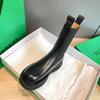 Новые женские повседневные кожаные ботинки на толстой подошве 2024 года, классический высококачественный стиль, весенне-осенние ботинки с черной подошвой, стройнящие