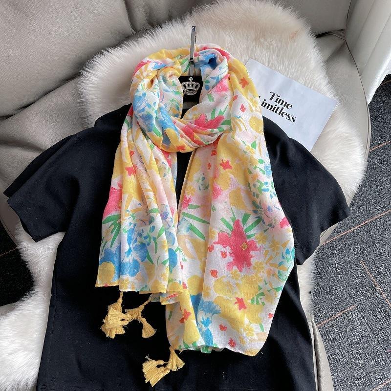 Fashion Brand Lovely Floral Tassel Viscose Shawl Scarf Ladies Soft Pashmina Hijabs and Wraps Foulard Muslim Sjaal 180*90Cm