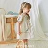 Девочкино платье Happyology с цветочной вышивкой, с коротким рукавом