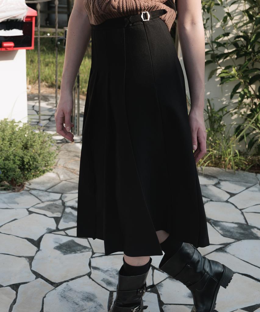 Dehebe Buckle Pleats Long Skirt [Black]