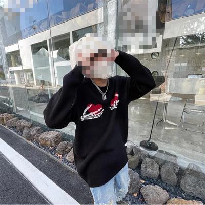 Европейский и американский осенне-зимний пуловер с вязаным свитером с черепом и скелетом в руке, держащей сердце