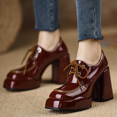 Модные ретро бордовые лаковые туфли-лодочки на платформе женские модные на шнуровке на толстом каблуке дизайнерские туфли элегантные для работы в офисе повседневные