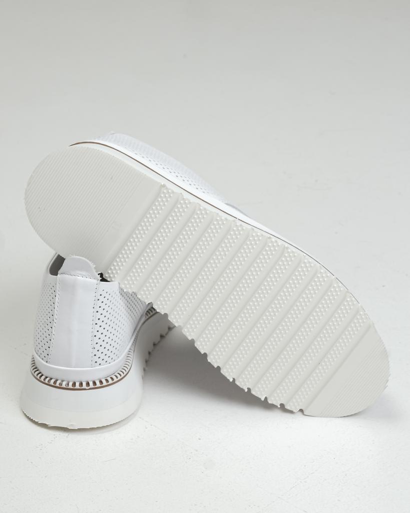 Туфли перфорированные Krula 35824 36 белые кожа